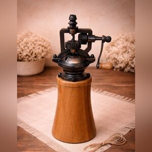 Hand Crank Pepper Grinder Farmhouse Country Vintage Style